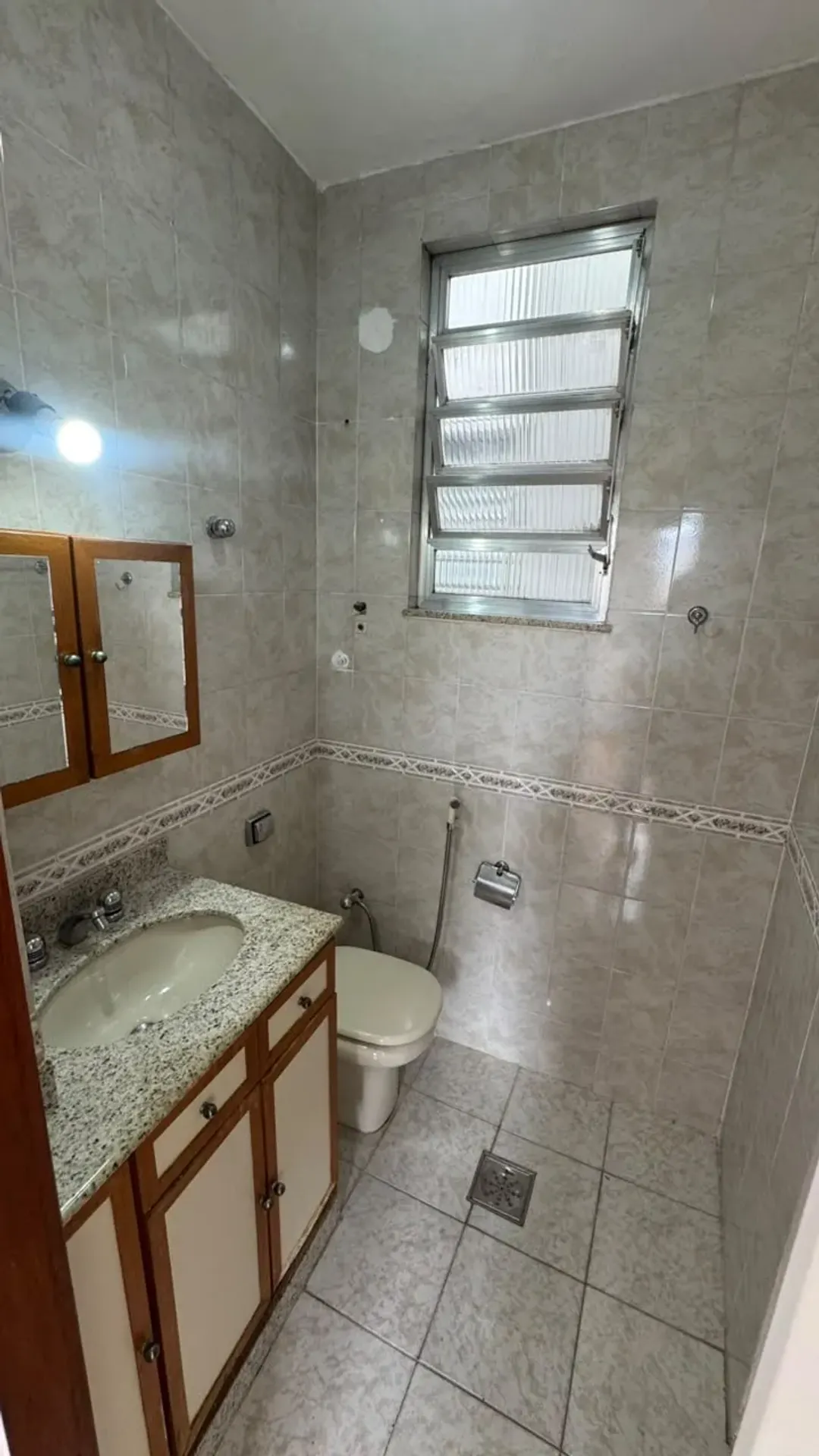1 quarto e piso de madeira ou laminado: apartamento de 38 m² — photo 4