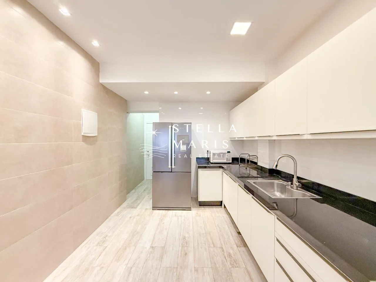 Furnished apartment with 3 bedrooms and 3 bathrooms — photo 6