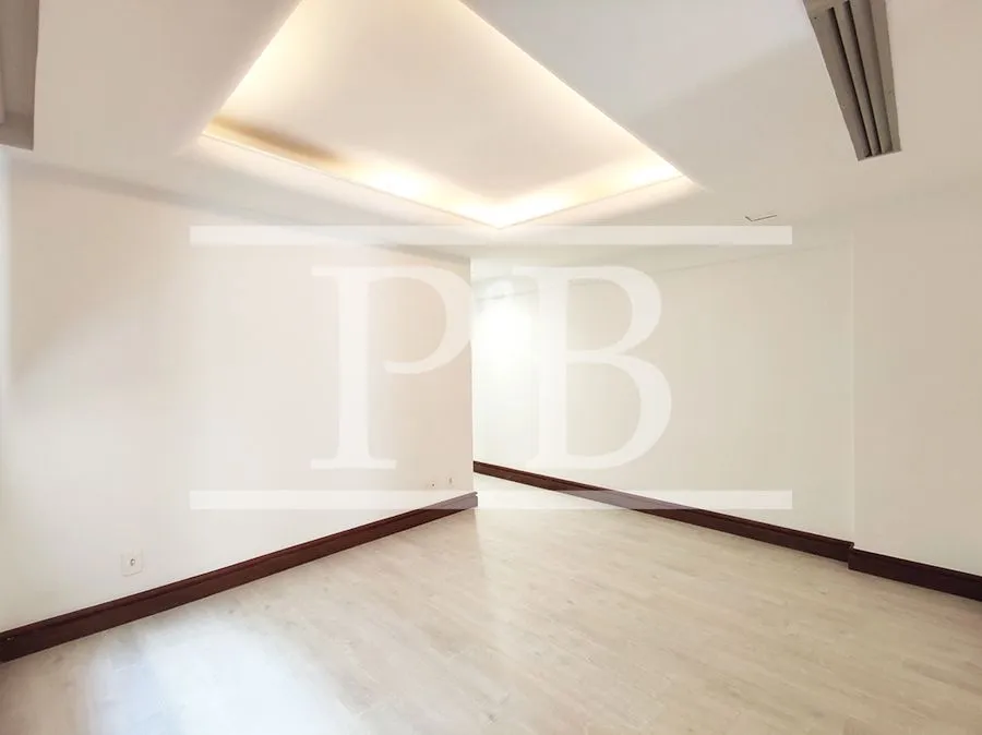 Apartamento com 4 dormitórios e closet tipo walk-in — photo 12