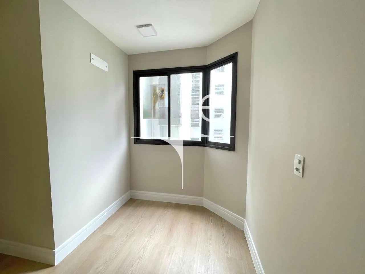 2-bedroom apartment with a home office — photo 13