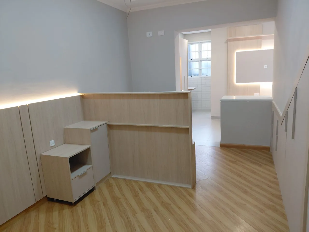 Квартира с 1 спальней без мебели и кухней open-plan — photo 4