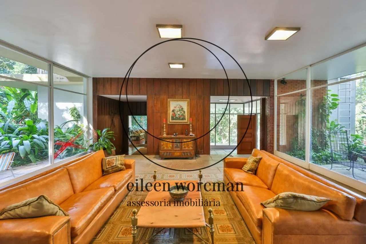 House with 5 bedrooms, 5 bathrooms and floor-to-ceiling windows — photo 5