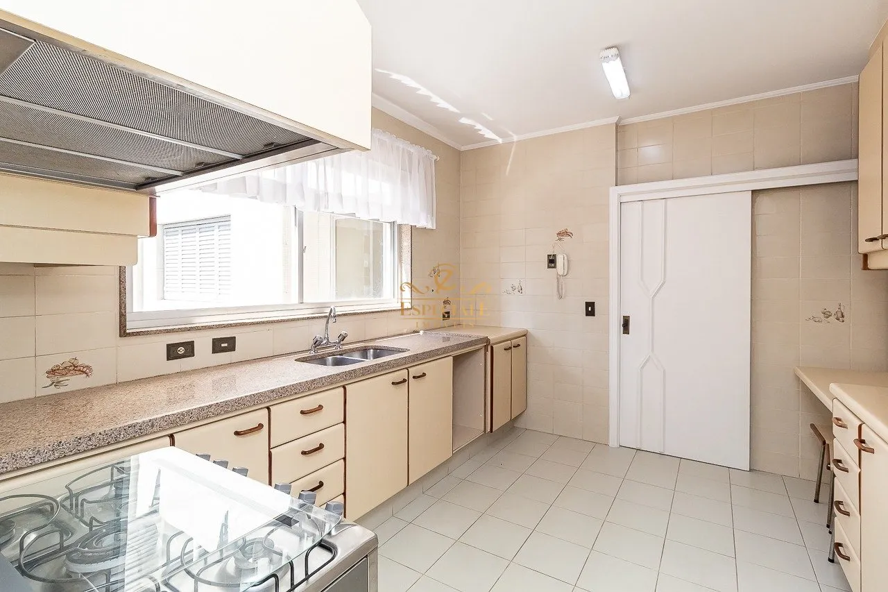 Apartamento de 379 m² com 4 quartos e 2 vagas — photo 52