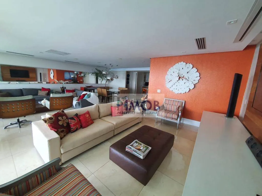 Furnished 260 m² apartment on the 23rd floor with 3 spots — photo 20