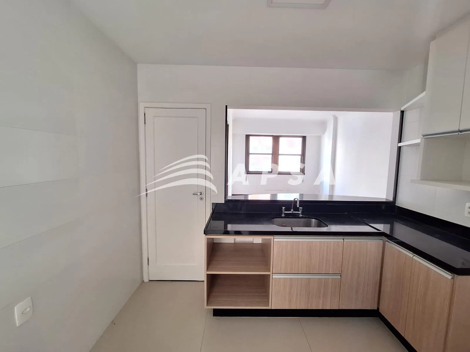 100 m² apartment with 3 bedrooms and an en-suite — photo 6