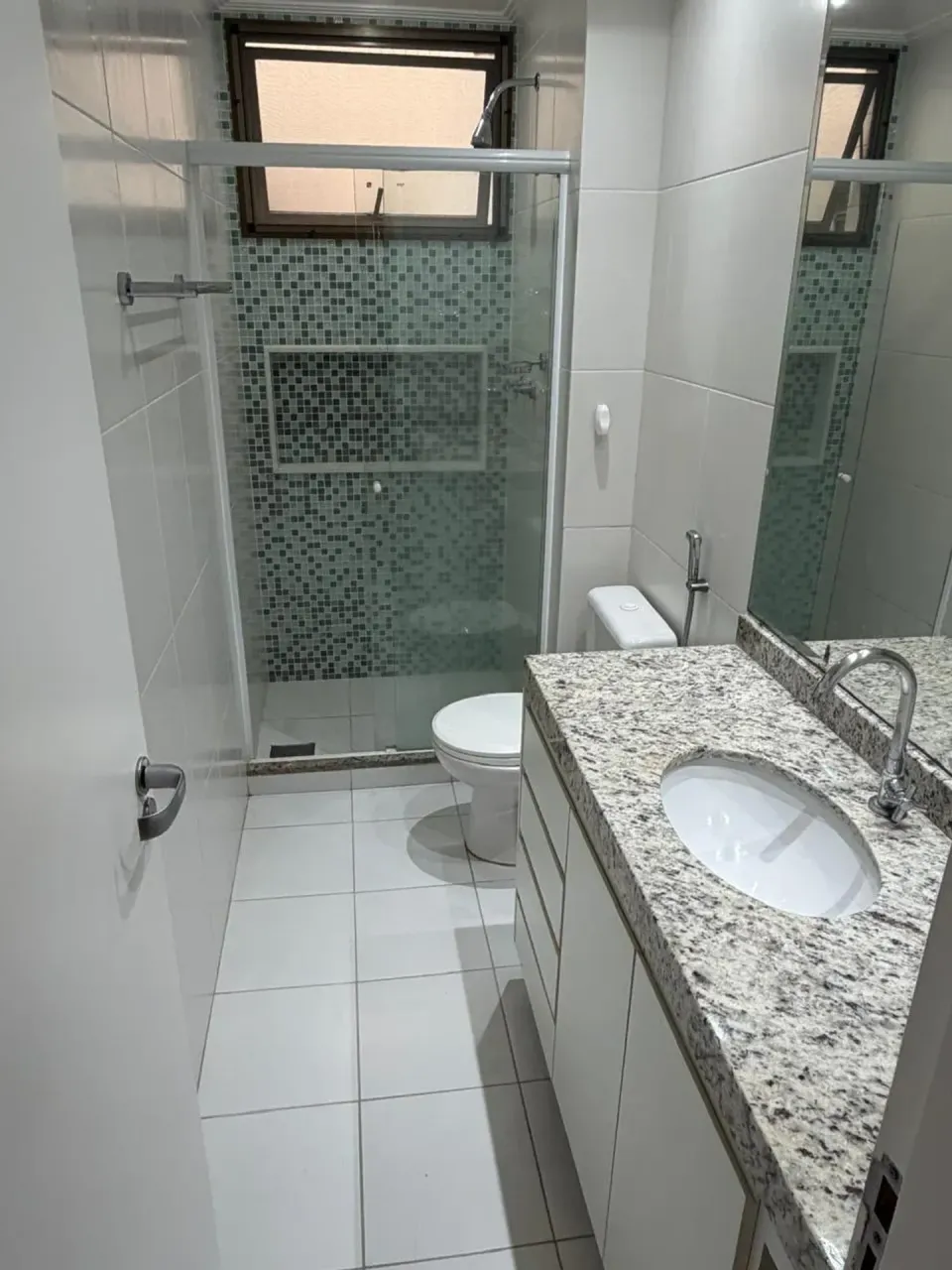 Apartamento mobiliado com 3 quartos e 3 banheiros — photo 7