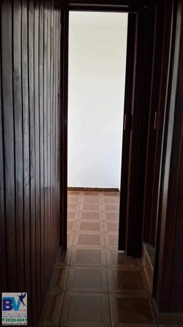 Apartment with 2 bedrooms and a separate kitchen with stove — photo 19