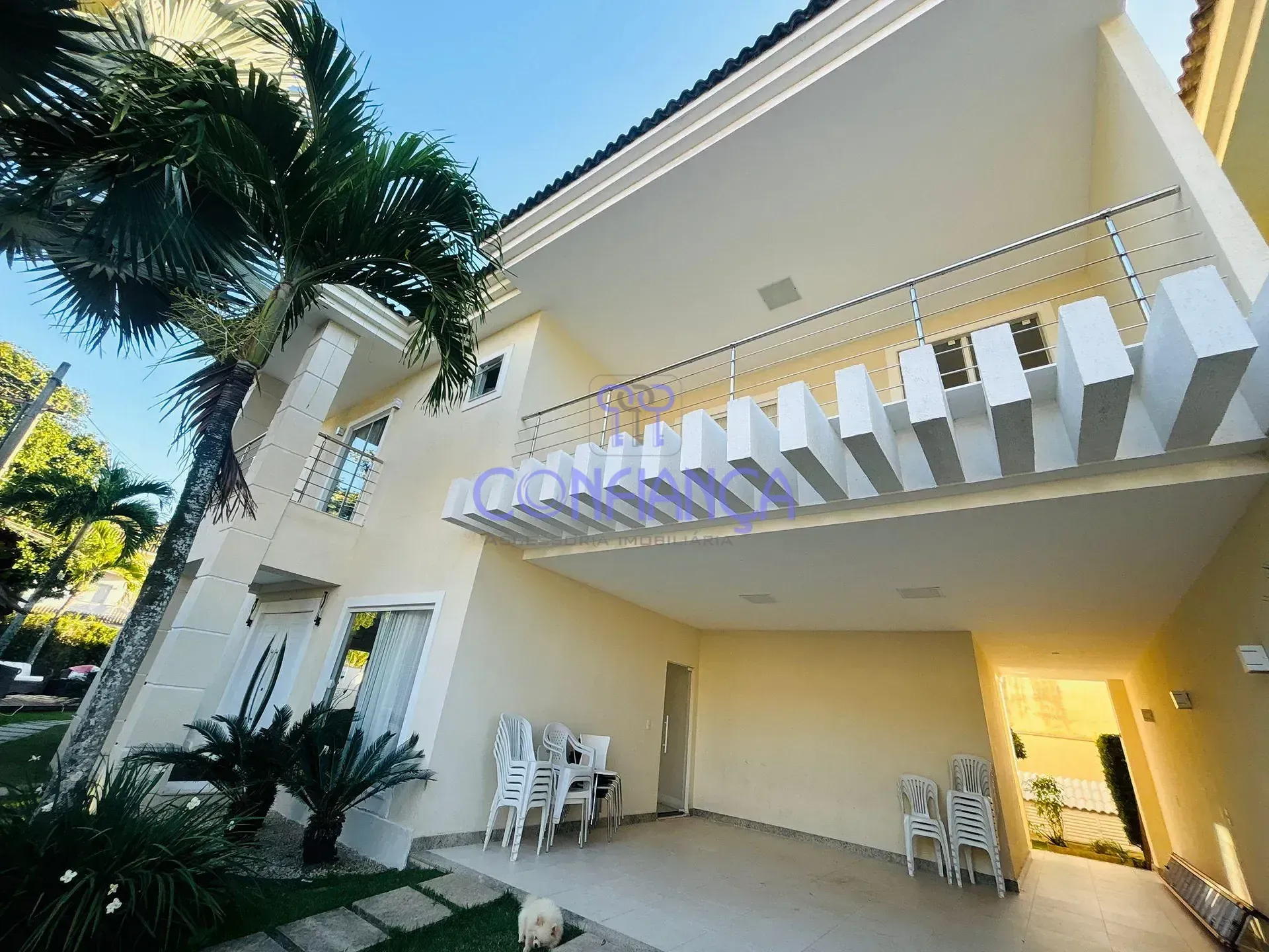 House with 4 en-suite bedrooms and 6 bathrooms — photo 18