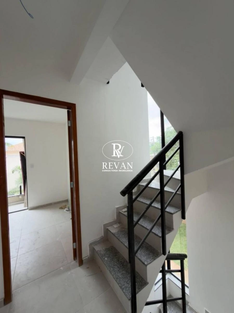 Floor-to-ceiling windows in a 4-bedroom house, 157 m² — photo 15