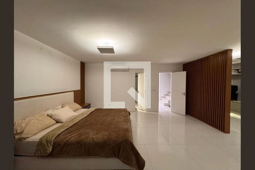 Rental house with 4 suites and 450 m² — photo 6