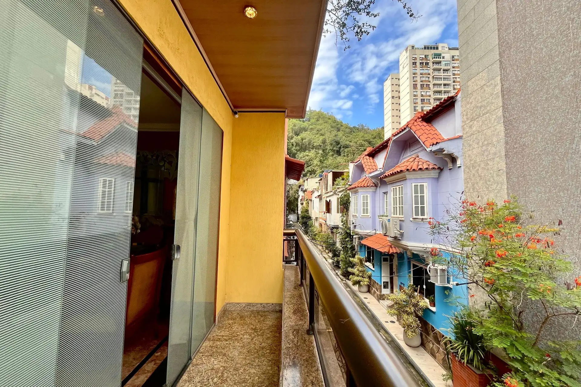 Furnished house with a separate kitchen and balcony — photo 20