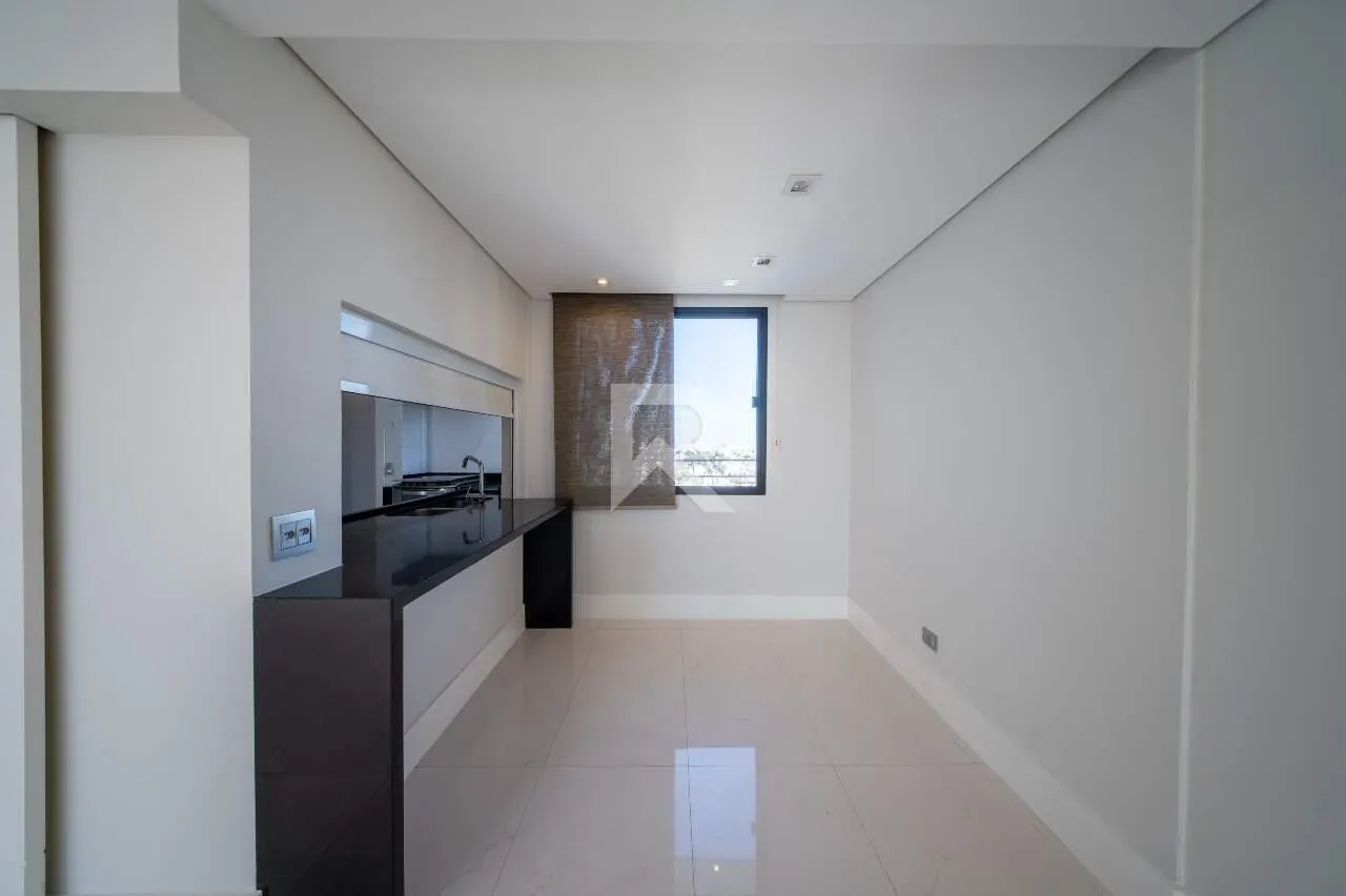 151 m² apartment with 3 bedrooms and 2 parking spots — photo 23