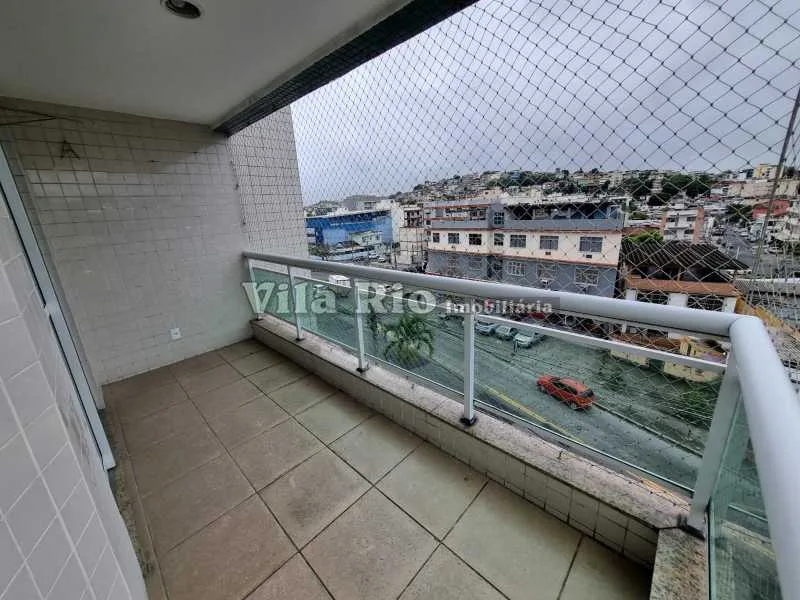 Квартира з 2 спальнями, балконом і 76 м² на 4-му поверсі — photo 21