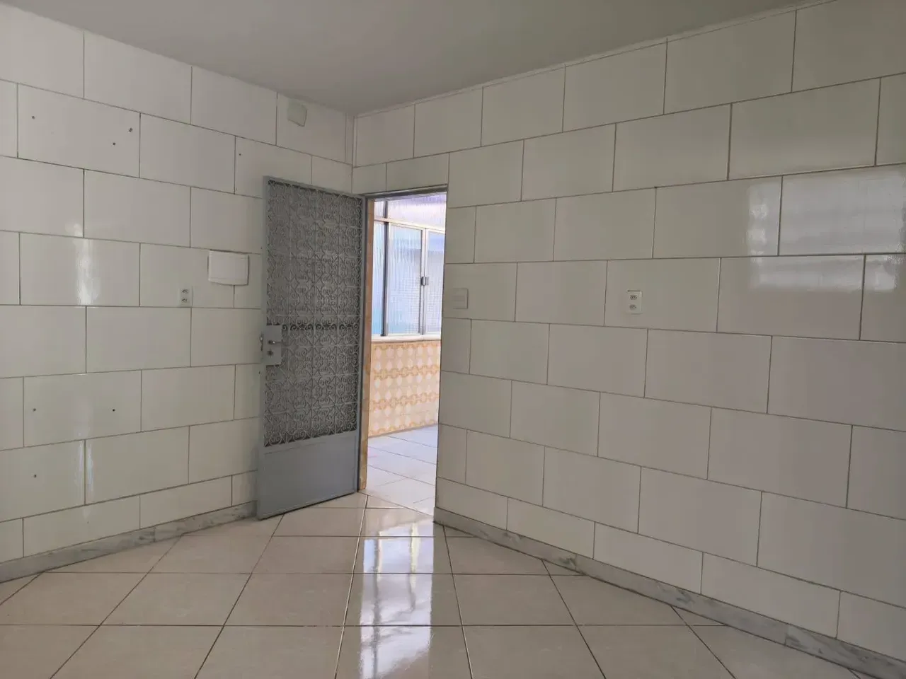 Single-story house for rent with 2 bedrooms and 4 parking spots — photo 11