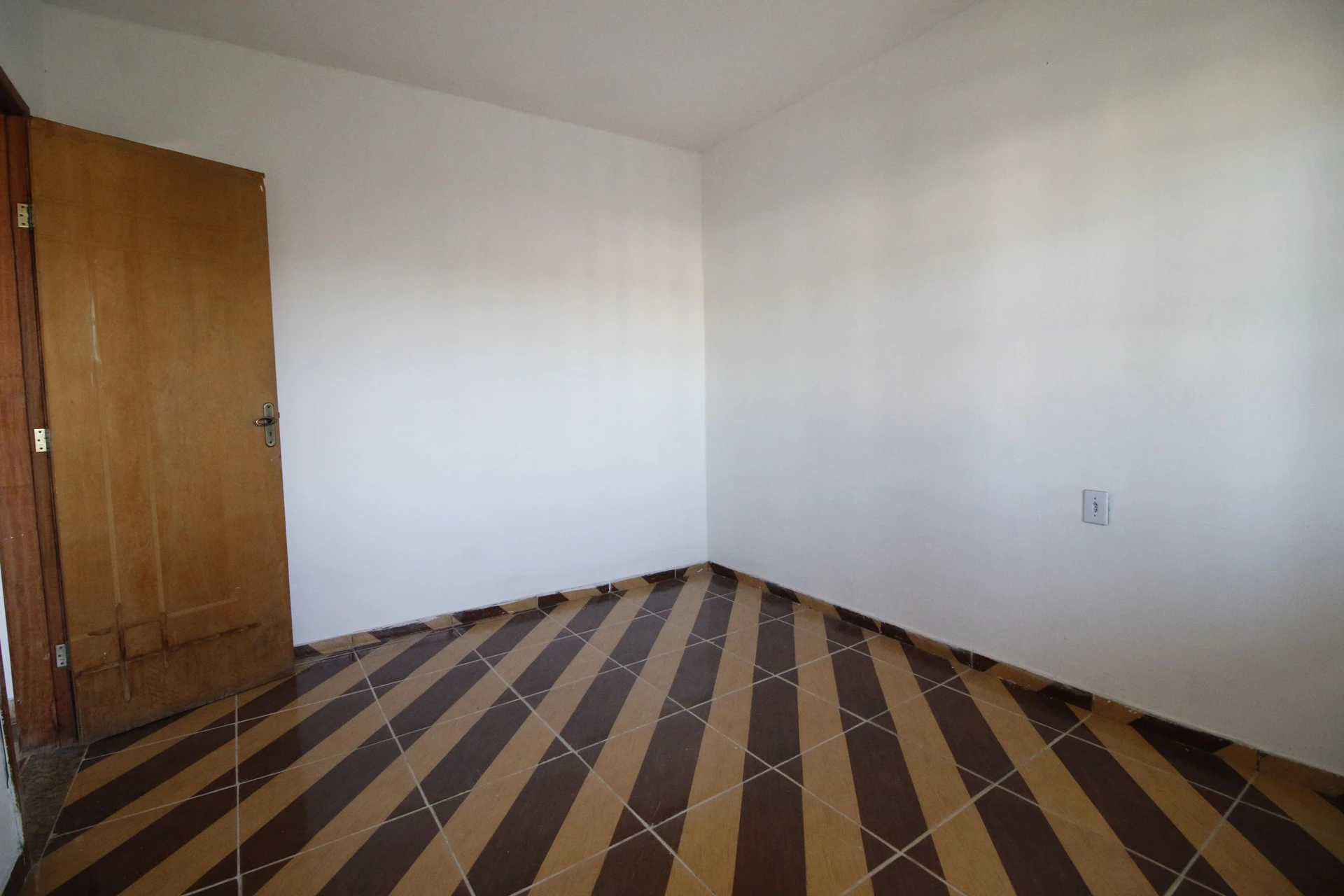 Rental house with 2 bedrooms and 1 bathroom — photo 19