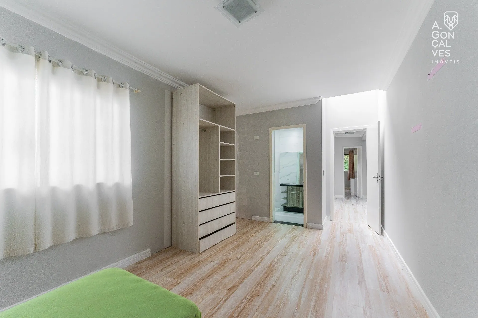 Condominium house with 5 bedrooms, 1 suite and 4 parking spots — photo 22