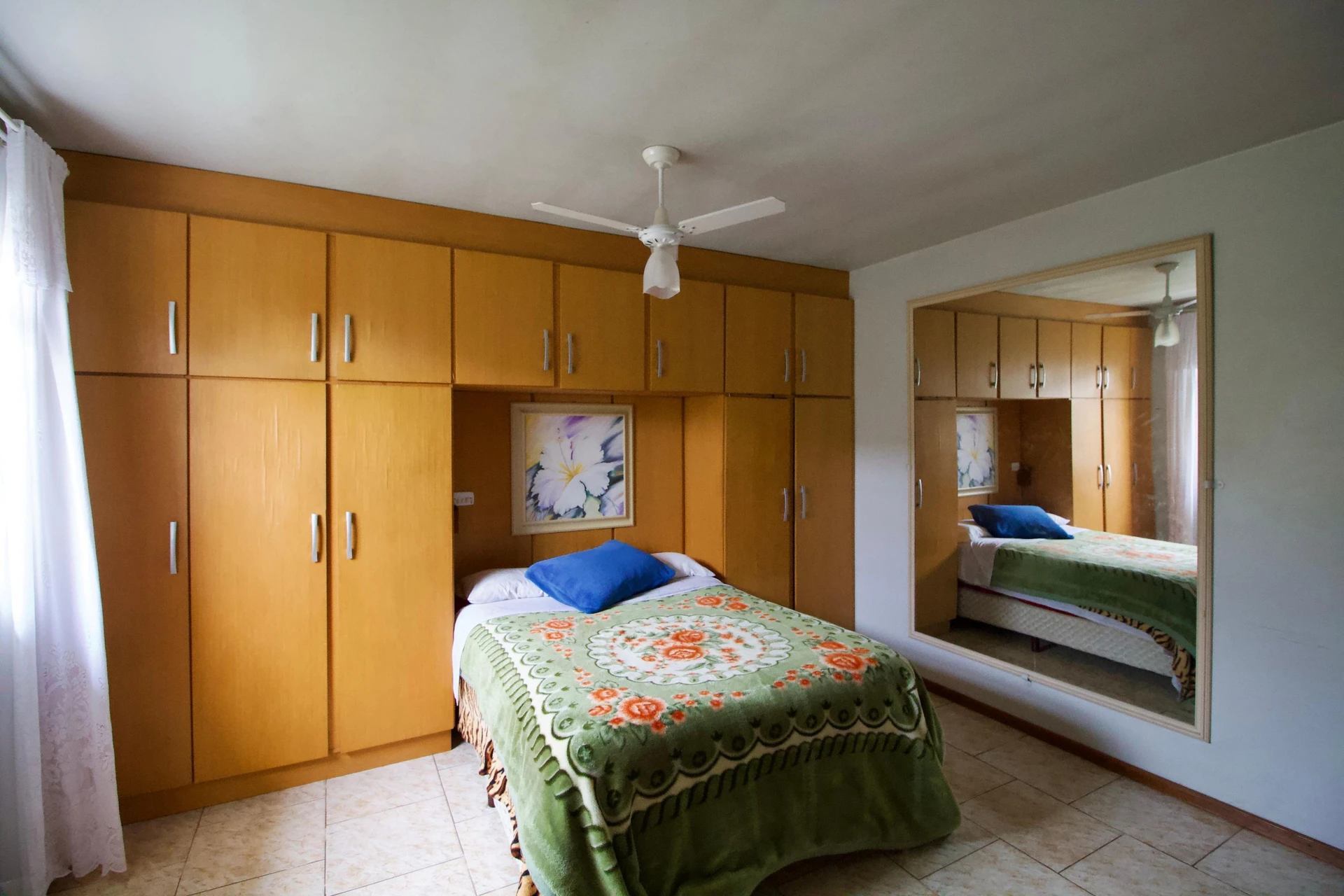 360 m² house with a home office and a garden — photo 24