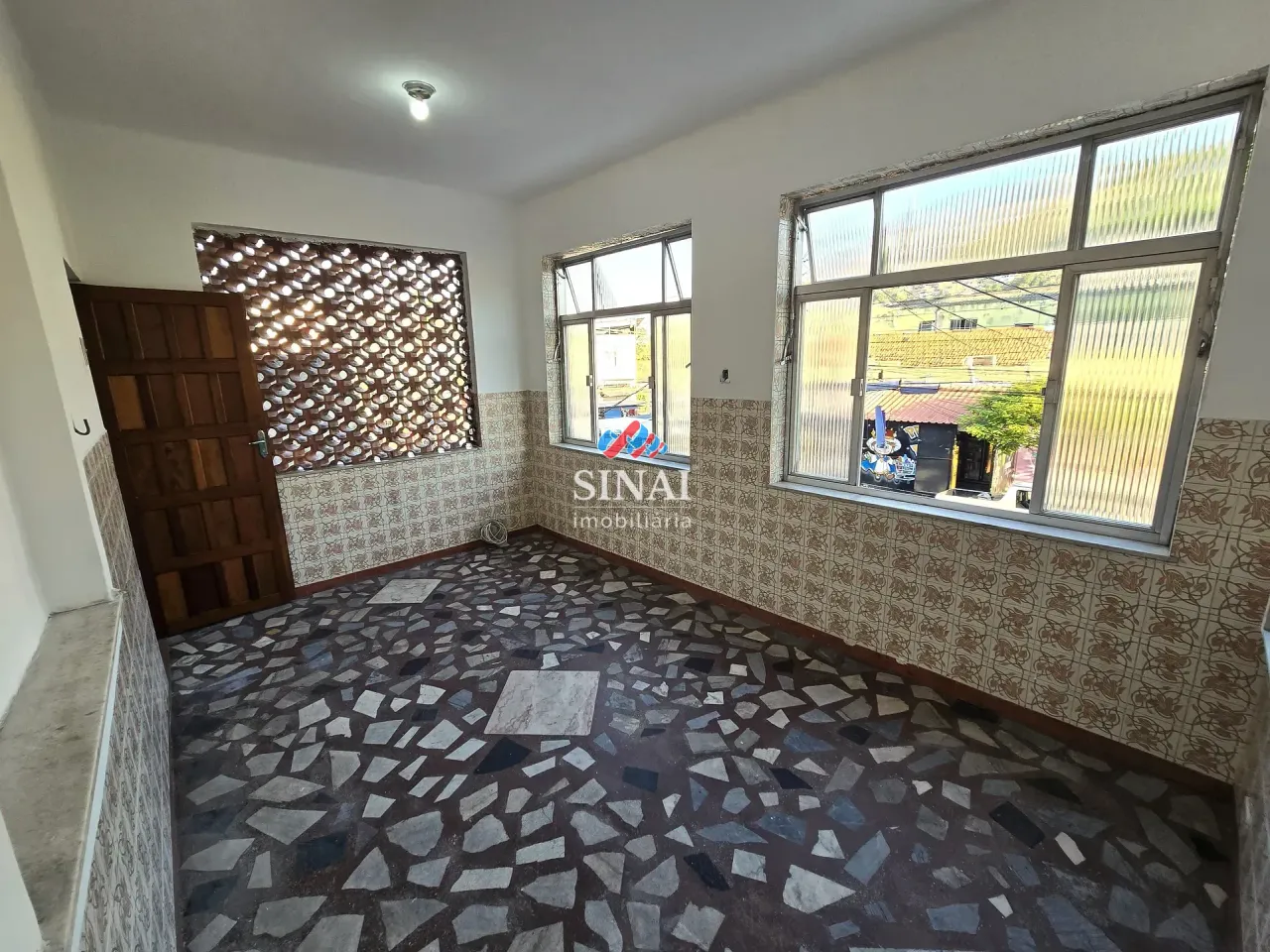 1-bedroom apartment with balcony and fitted kitchen cabinets — photo 9