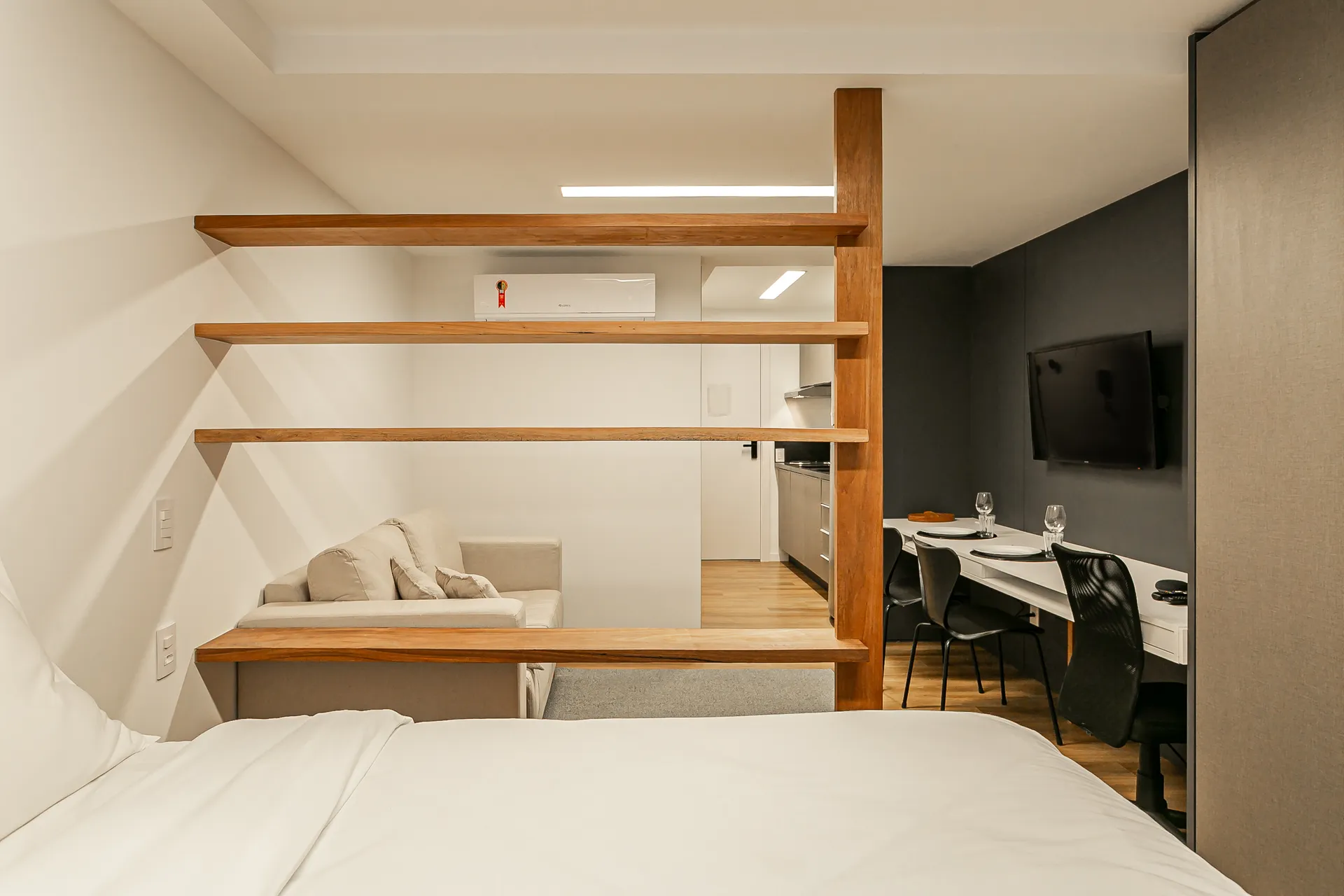Estudio amueblado de 27 m² con 1 dormitorio y cocina abierta — photo 7