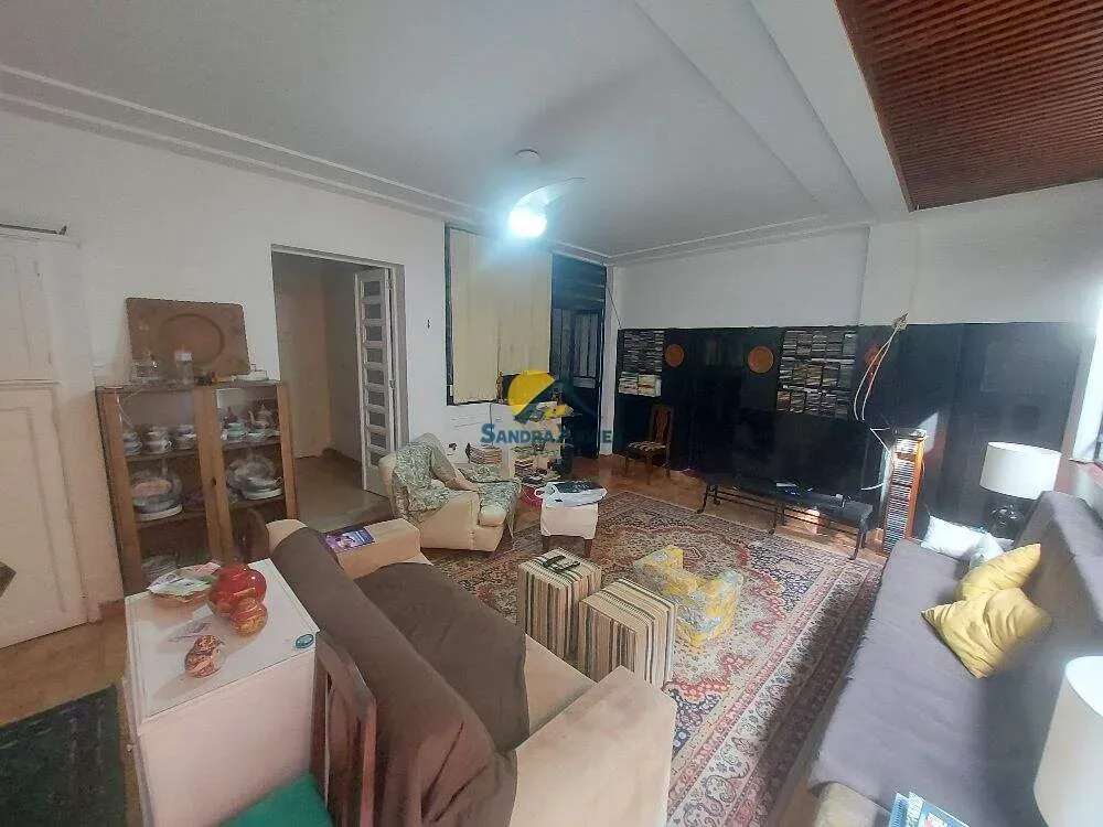 Furnished 700 m² house with 4 bedrooms and 2 en-suites — photo 73
