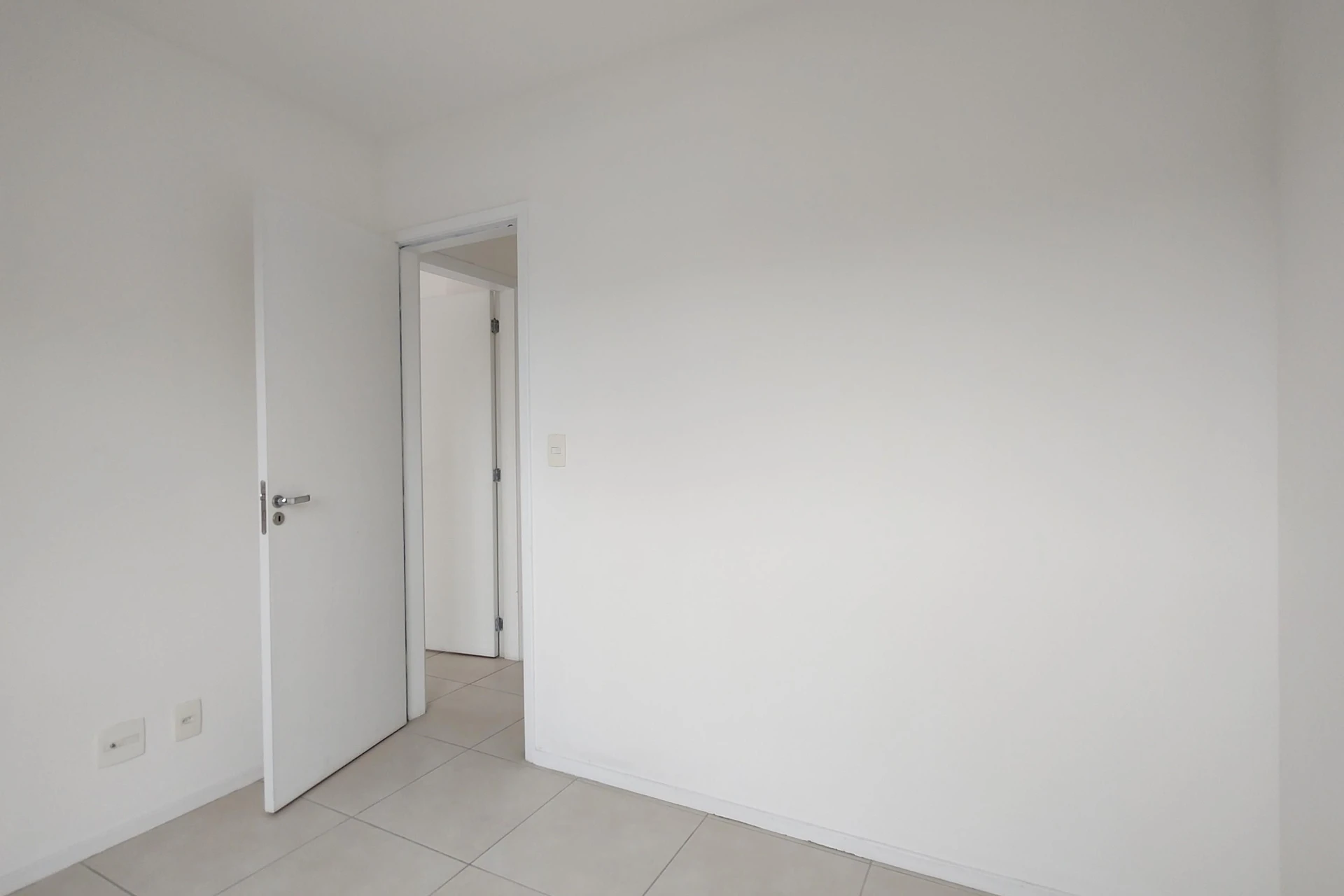 2-bedroom apartment with balcony and 2 bathrooms — photo 27