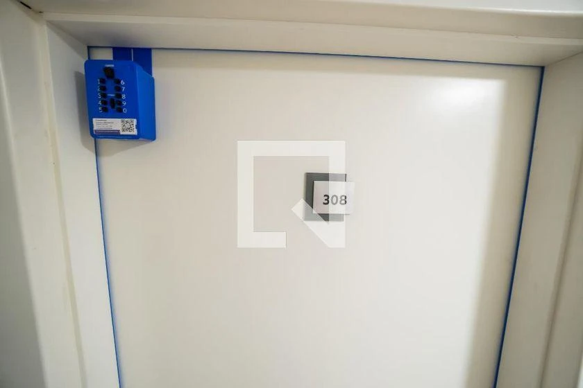 Unfurnished 2-bedroom apartment with 1 parking spot — photo 42