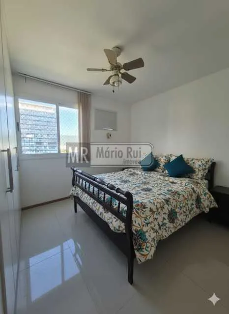 4-bedroom apartment with a closed-off kitchen — photo 3