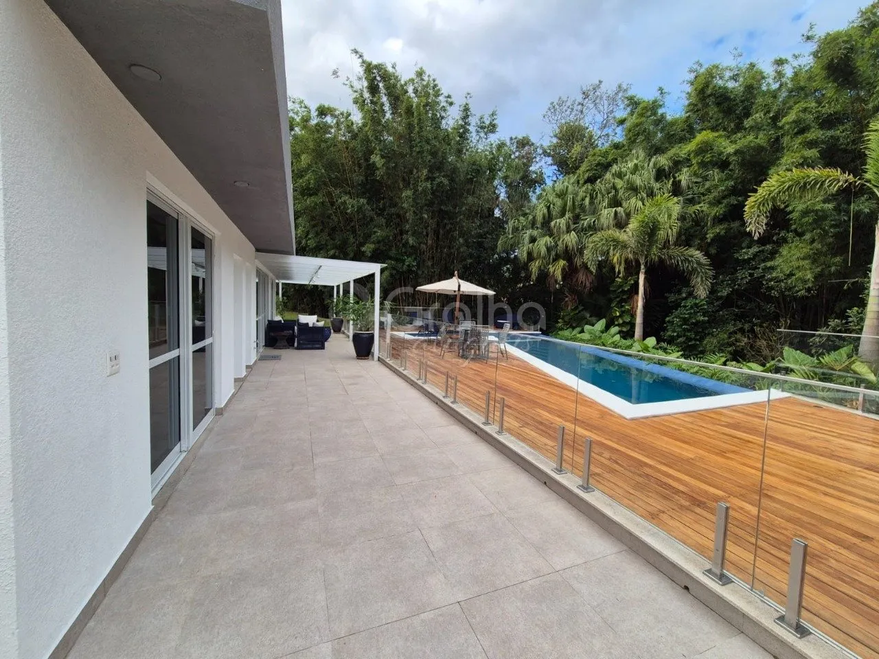 200 m² apartment with a dishwasher and a water view — photo 34