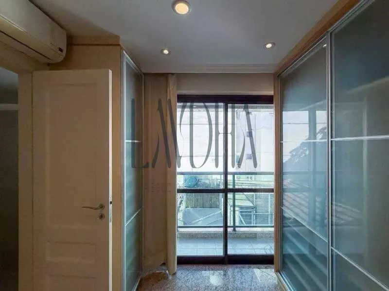 Apartment with 3 bedrooms and 3 bathrooms — photo 10