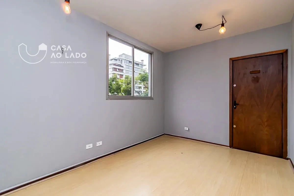 Apartment, 39 m², with wood or laminate floors — photo 10