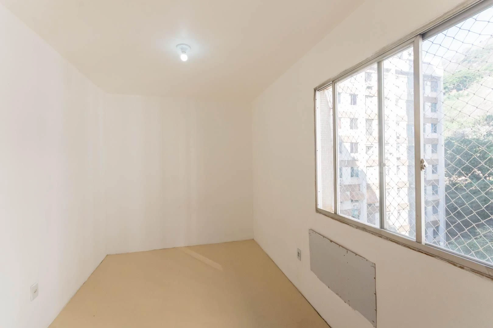 2-bedroom apartment with open-plan gas kitchen — photo 28