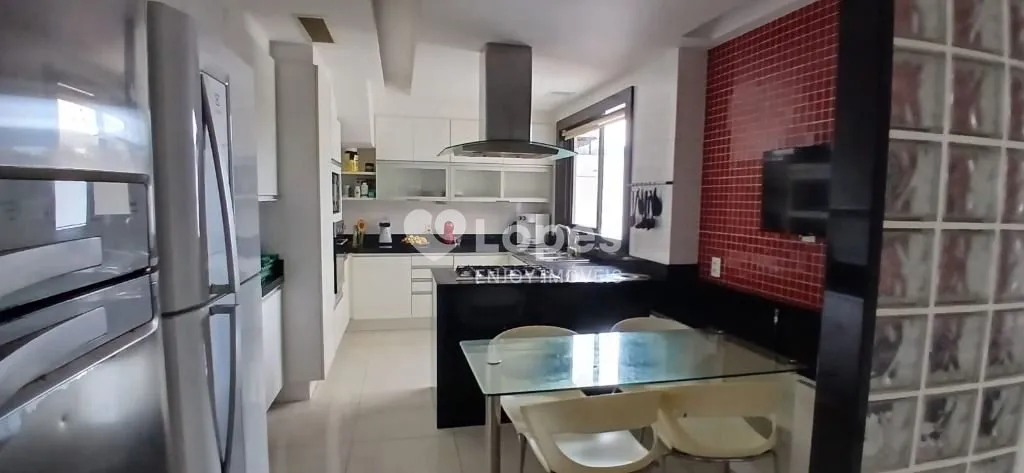 390 m² apartment with a private BBQ area — photo 22