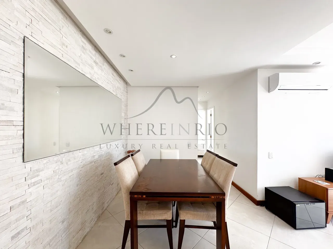 Furnished 2-bedroom apartment with 2 parking spots on 8th floor — photo 19