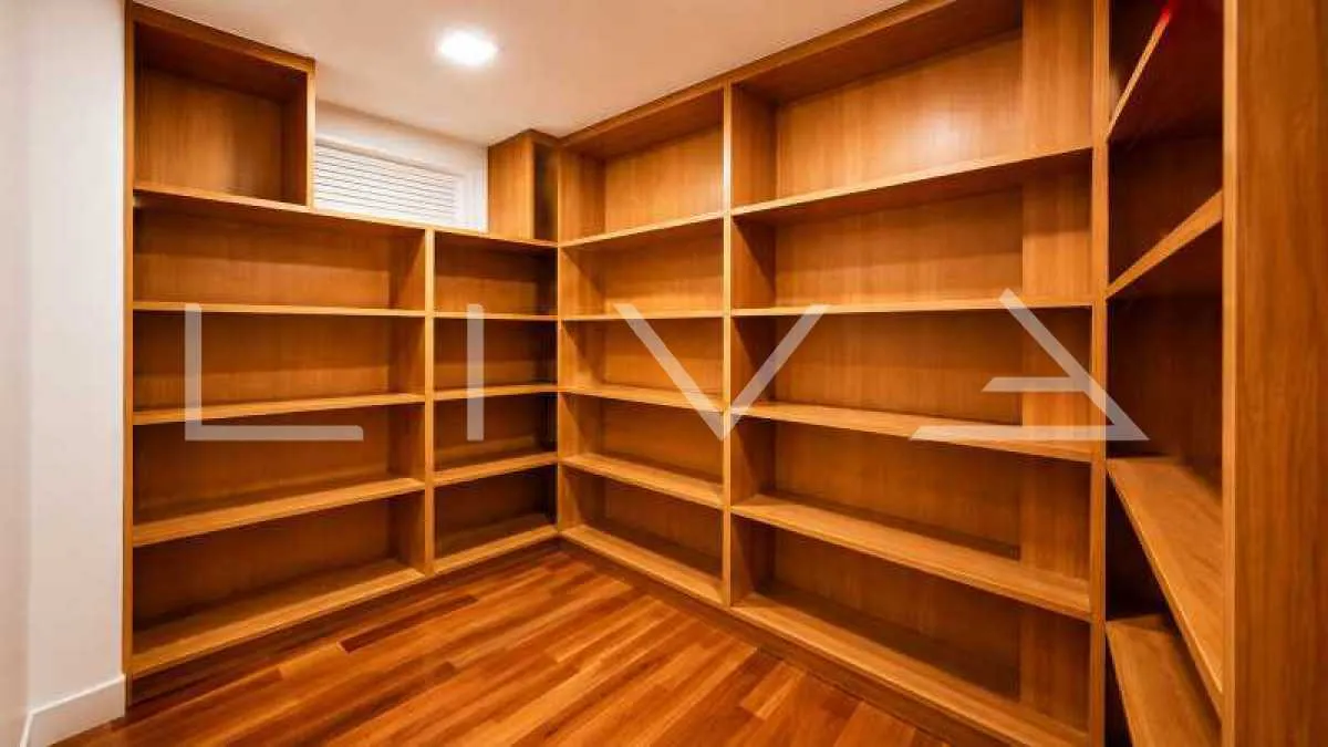 Water view in a 3-bedroom apartment, 260 m² — photo 11