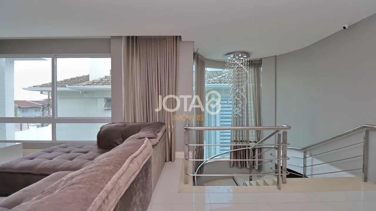 House of 310 m² with 3 en-suite bedrooms and private BBQ — photo 17