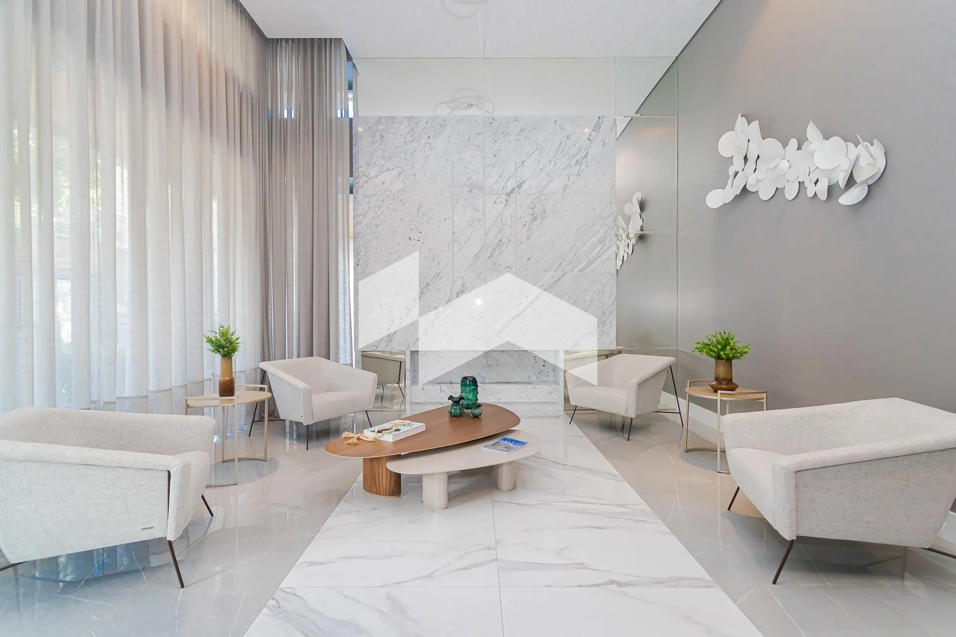 152 m² apartment with 3 en-suite bedrooms and parking — photo 31