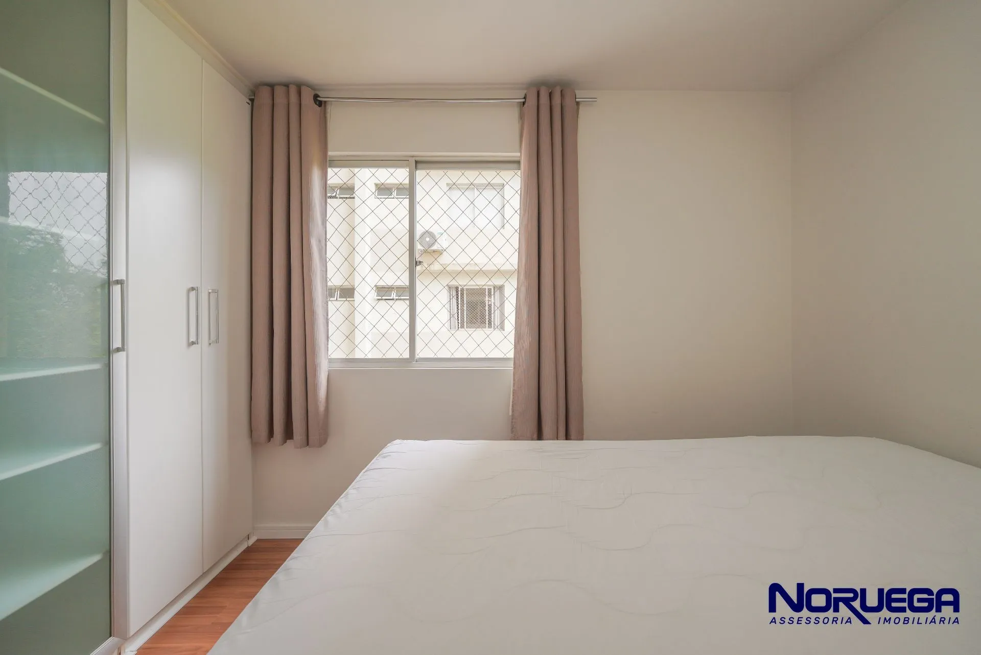 Apartamento com piso de madeira ou laminado, Cristo Rei — photo 17
