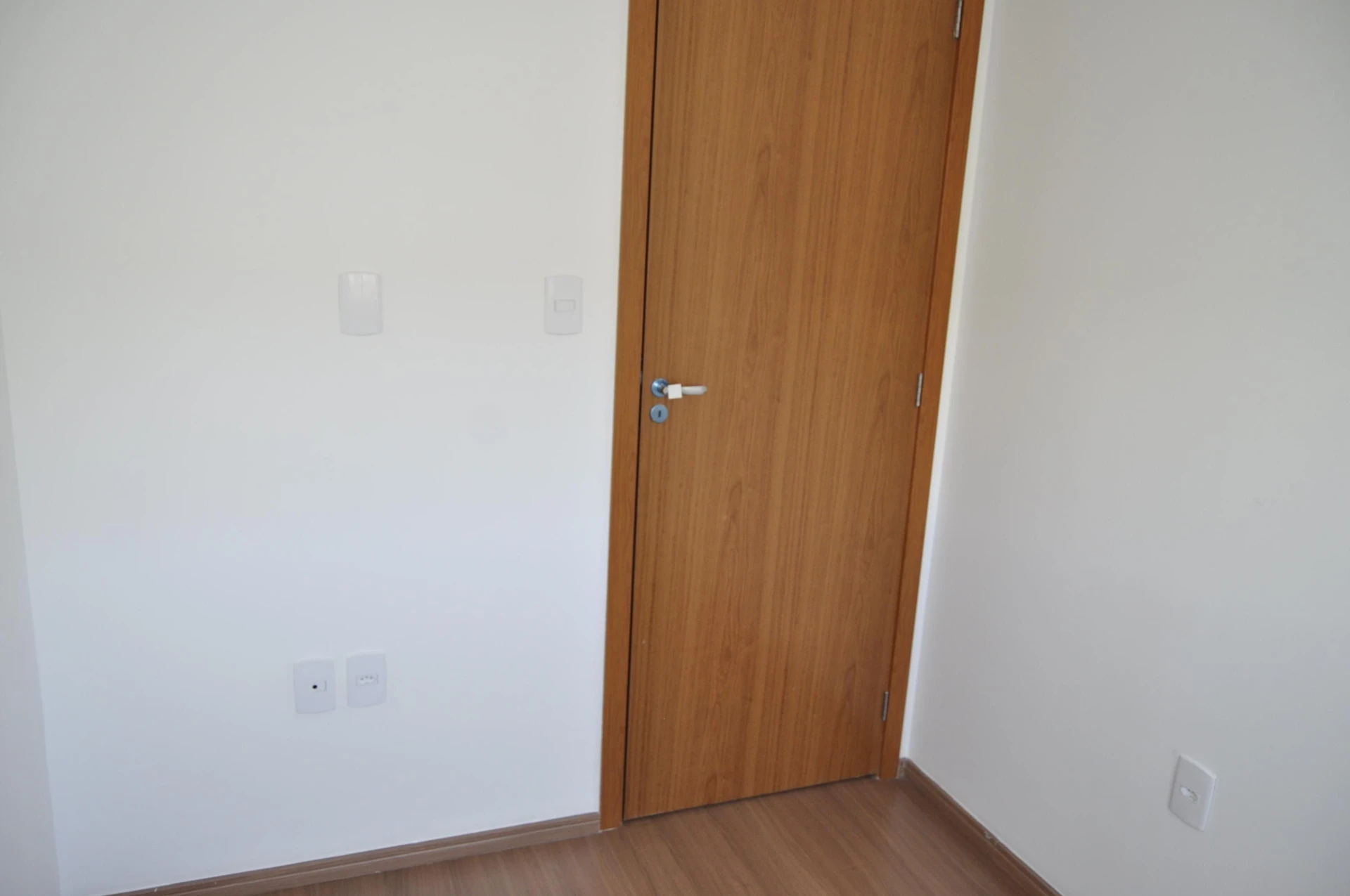 Mountain view in a 2-bedroom apartment, 42 m² — photo 31
