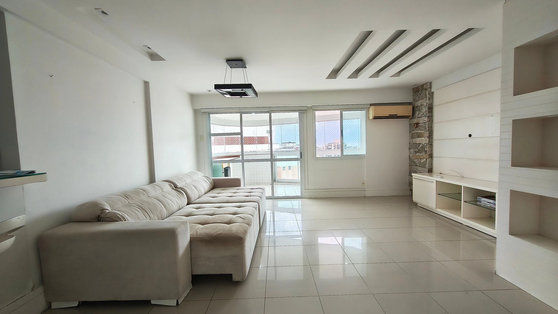 Apartment, 98 m², with a glass-enclosed balcony — photo 5