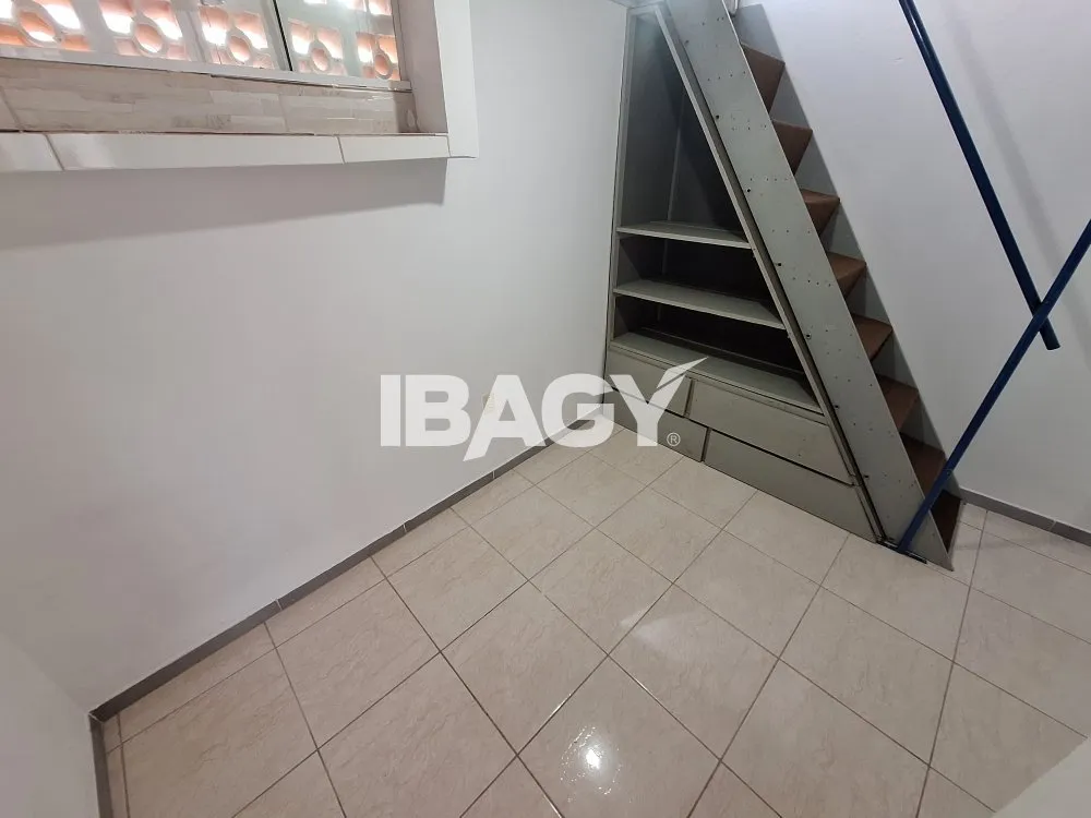 House with 4 bedrooms and 2 bathrooms, 100 m² — photo 17