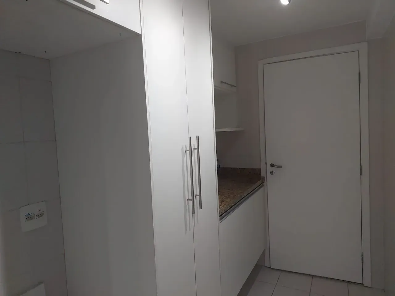 4-bedroom apartment 150 m² with enclosed balcony — photo 8