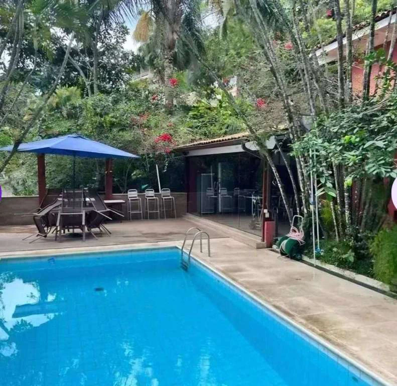 Casa com 7 quartos e 700 m², 2 vagas e varanda — photo 18