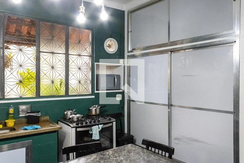 Casa para alugar com 3 quartos e 2 suítes, 150 m² — photo 8