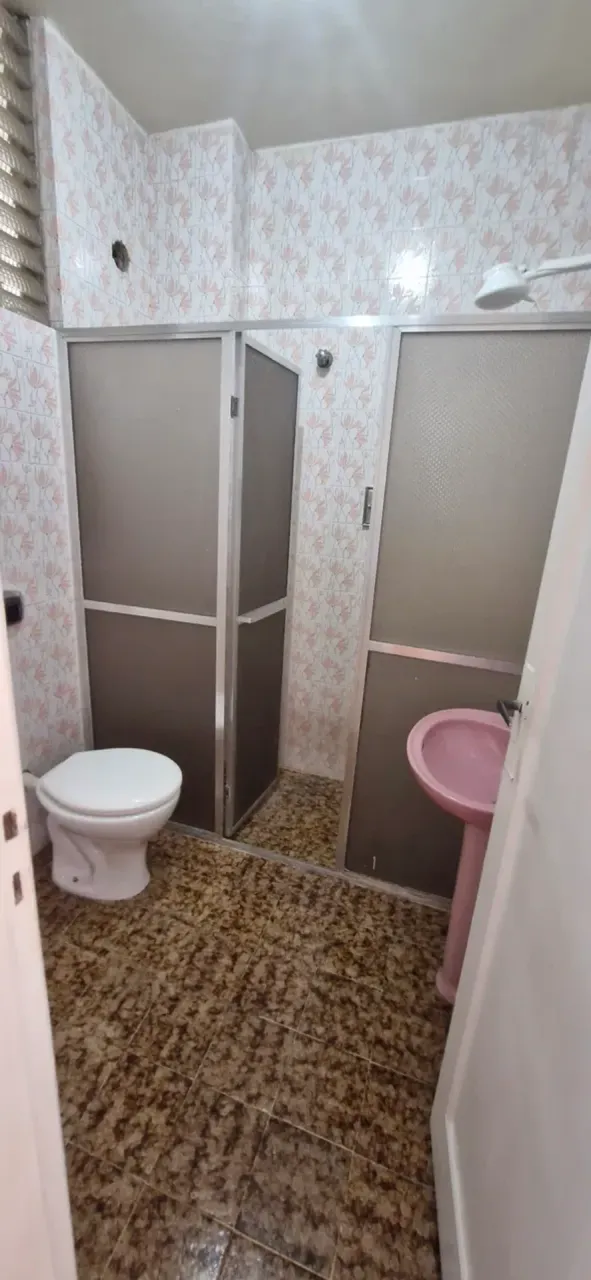 Apartamento de 41 m² com box de vidro no banheiro — photo 4