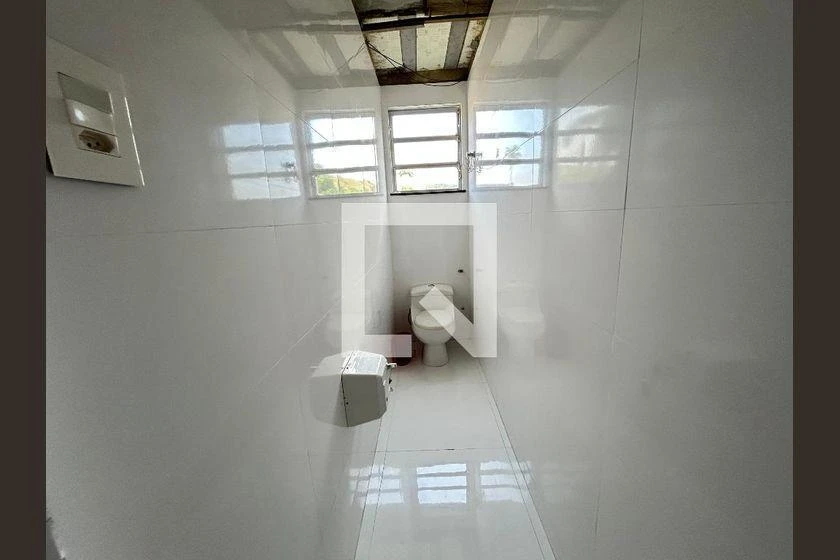 Home office in a 3-bedroom house, 197 m² — photo 34
