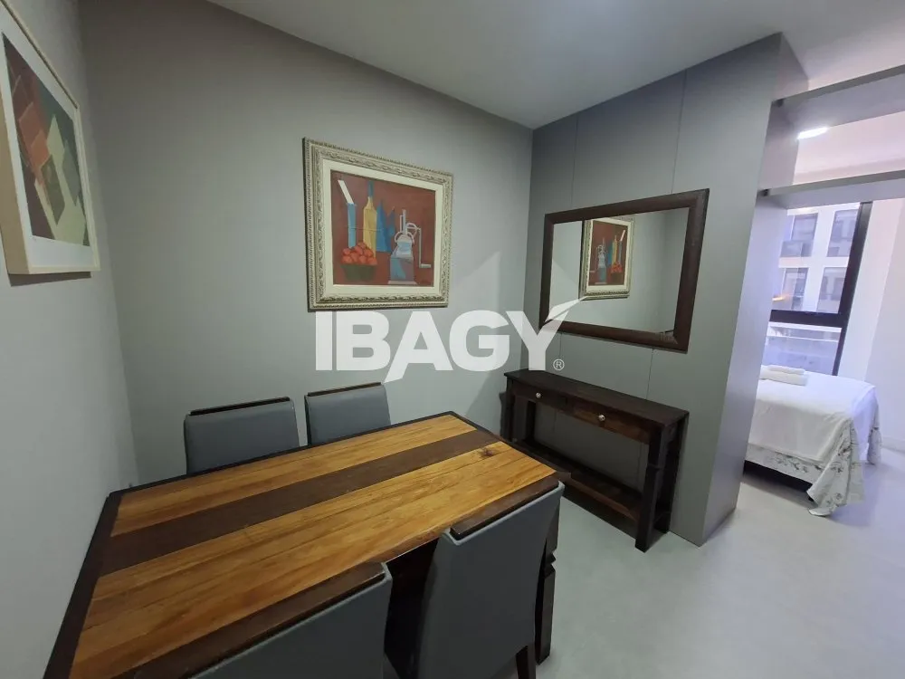 Furnished studio with a glass-enclosed balcony — photo 43