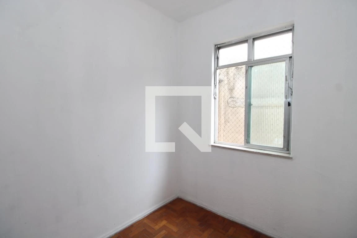 House, 40 m², with wood or laminate floors — photo 15