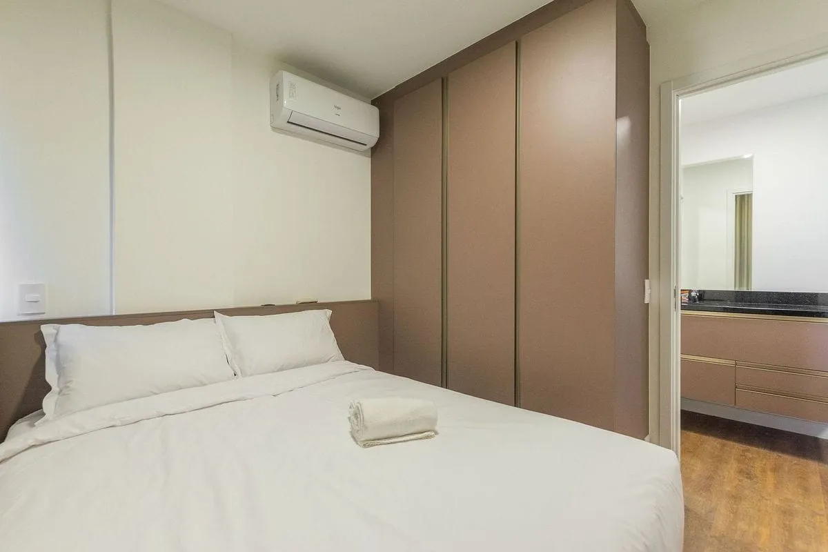 Apartment on the 5th floor with wood or laminate floors — photo 13