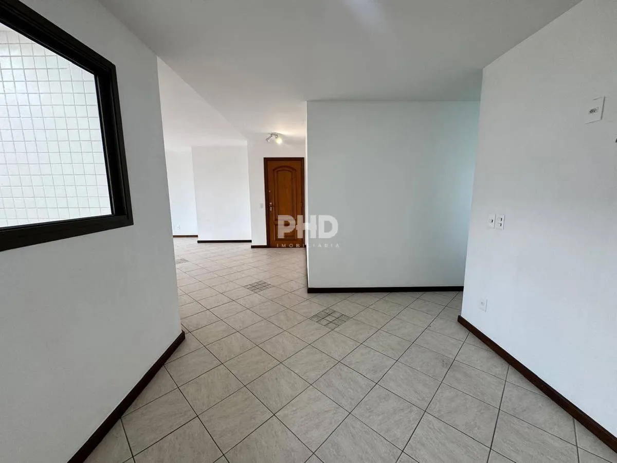 Apartment, 183 m², with a grill on the balcony — photo 41