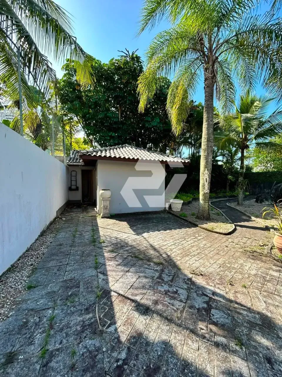 4-bedroom house with 5 bathrooms and 5 parking spots — photo 20